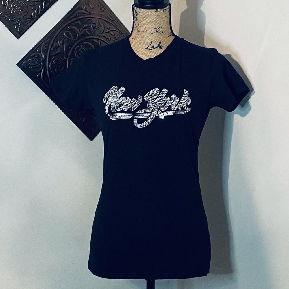 Women’s COTTON HERITAGE Embellished New York Tee.